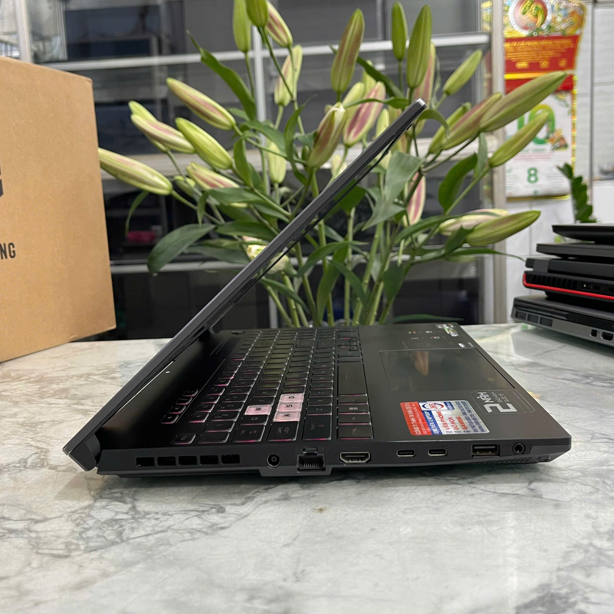 ASUS TUF Gaming A15 FA507RE-HN007W (MÁY NEW OPEN BOX ) Ryzen™ 7-6800H Ram 8Gb Ssd 512Gb RTX 3050 4GB Màn Hình 15.6″ FHD IPS 144Hz