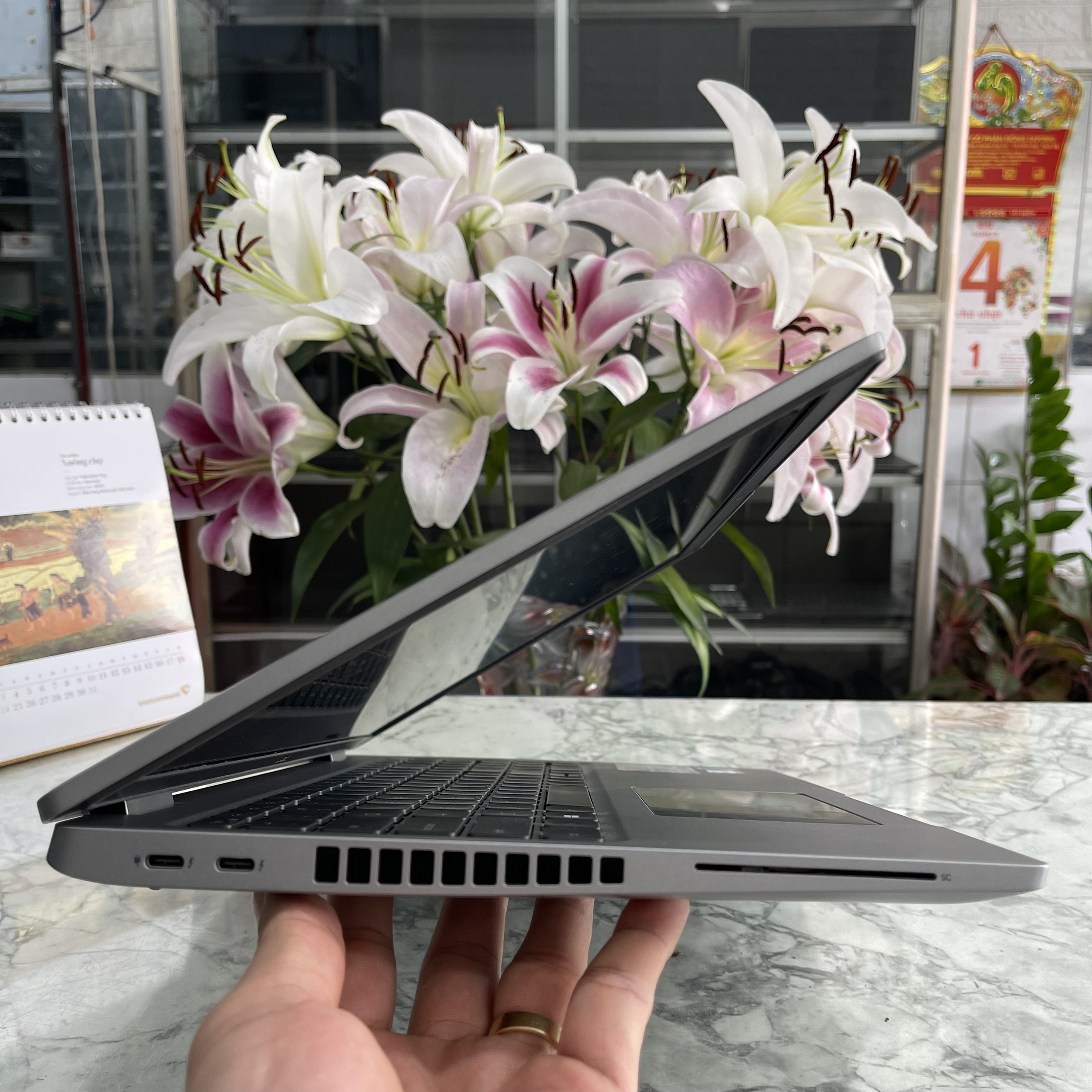 Dell Latitude 5530 Core I5 -1245U Ram 16Gb Ssd 256Gb Màn Hình 15.6 Inch Fhd IPS