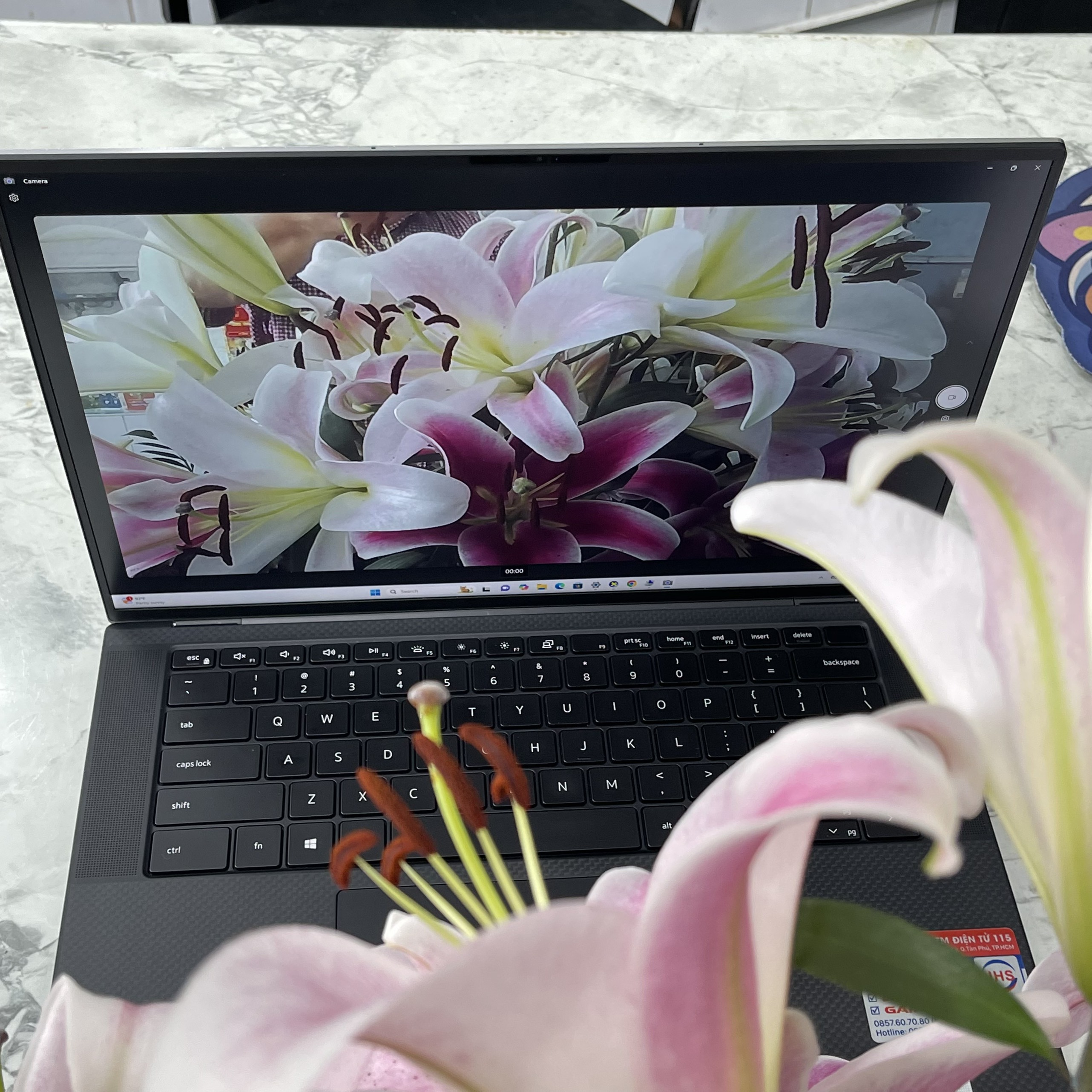 Dell Precision 5550 Core I9-10885H Nvidia Quadro T2000 4GB Màn Hình : 15.6 Inch Full HD+ IPS  100% sRGB