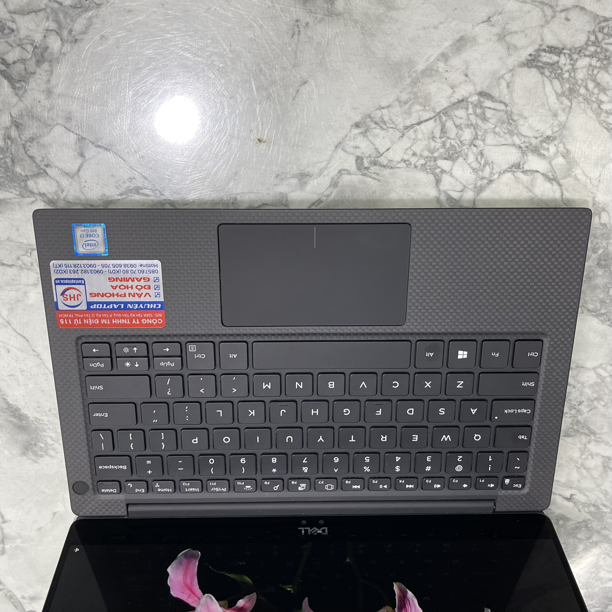 Dell XPS 9370 MÁY LIKENEW 99% Core I7-8550U Ram 8Gb Ssd 256Gb Màn Hình 13,3 Inch Fhd IPS 