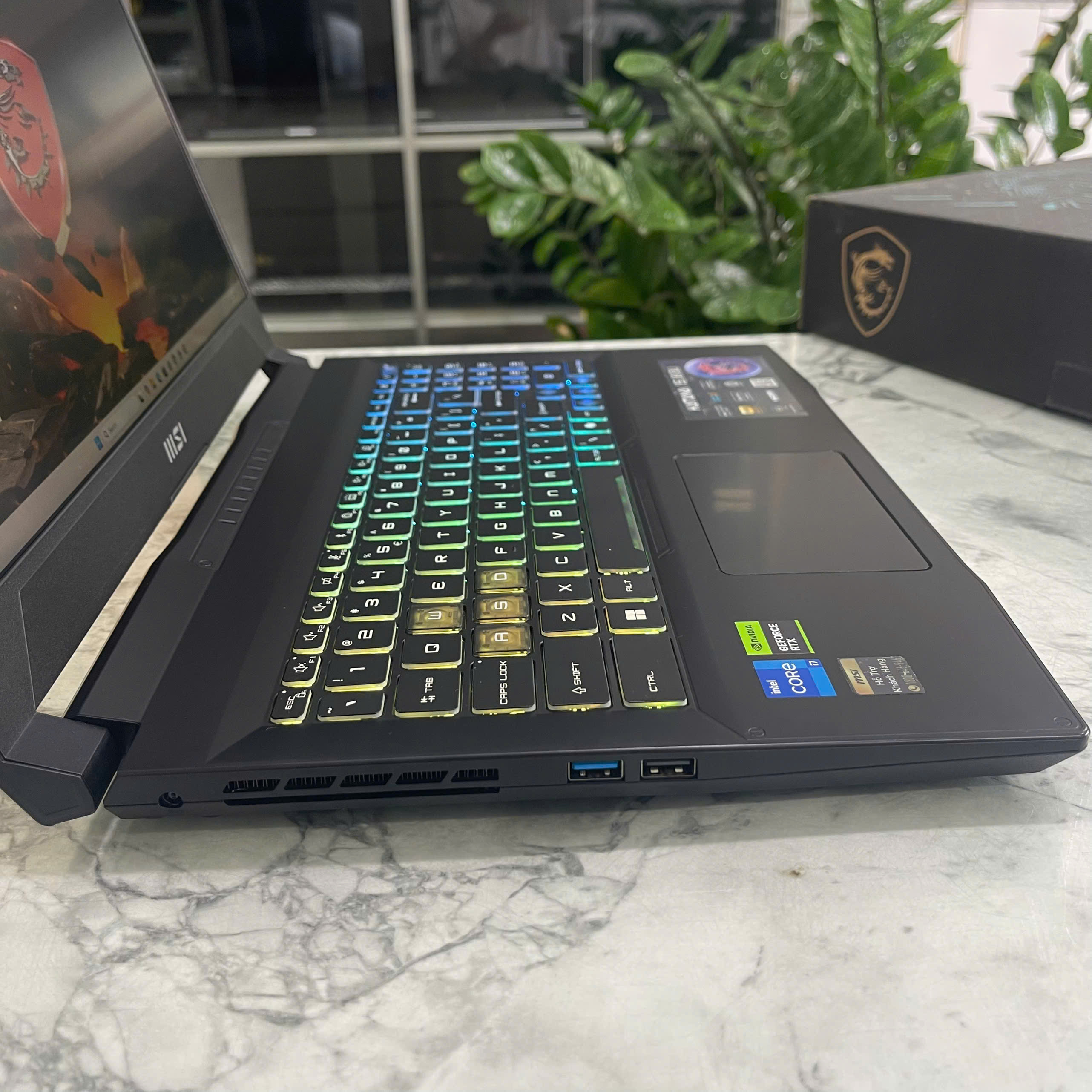  MSI Katana 15 B13UDXK  Máy LikeNew Core I7-13620H Ram 16gb Ssd 1.000gb Card RTX 3050 6GB GDDR6 Màn Hình 15.6 Inch IPS Fhd 144Hz