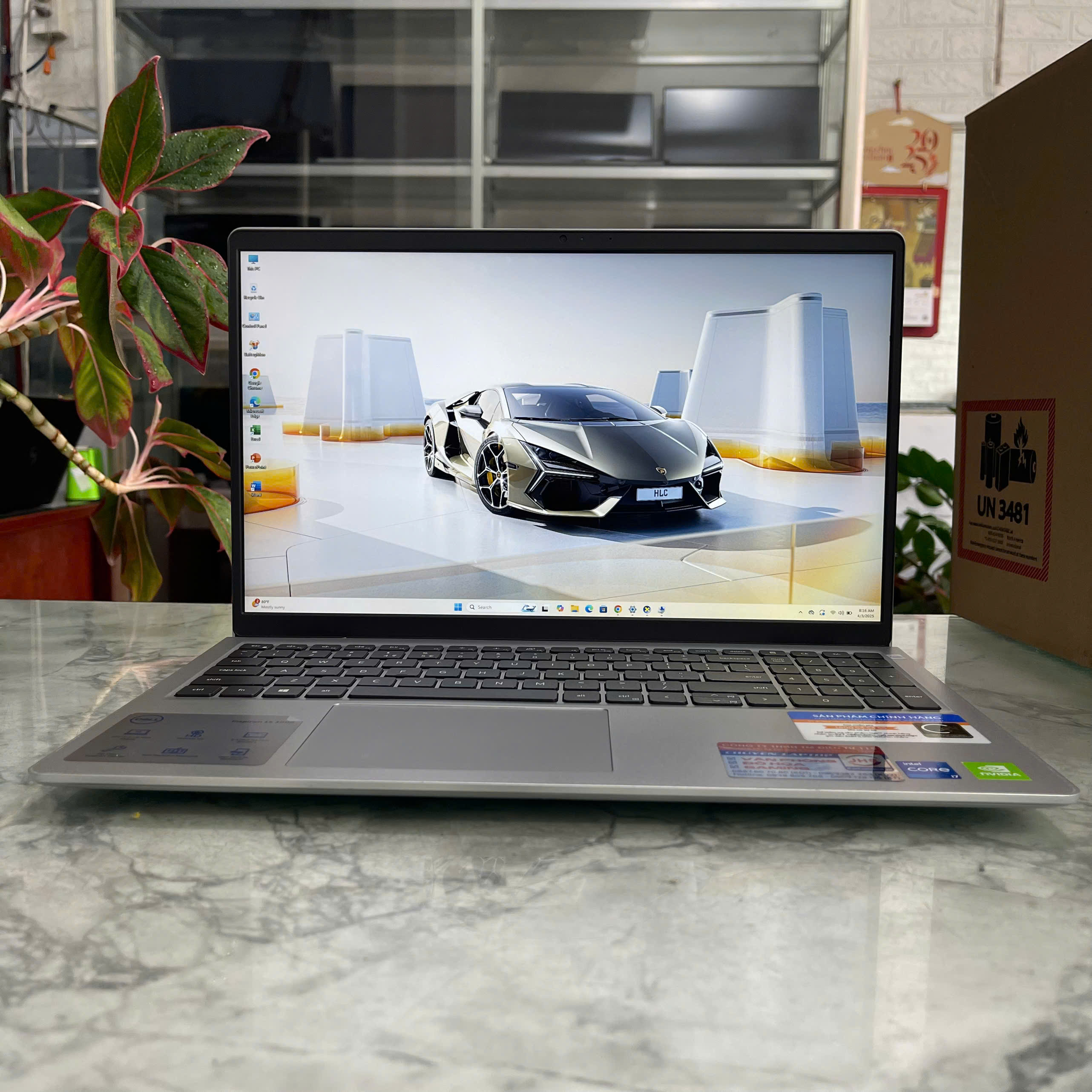 Dell Inspiron 15-3511 Core™ I7-1165G7 Ram 8gb Ssd 512gb Màn Hình : 15.6 Inch IPS NVIDIA GeForce MX350 2GB 