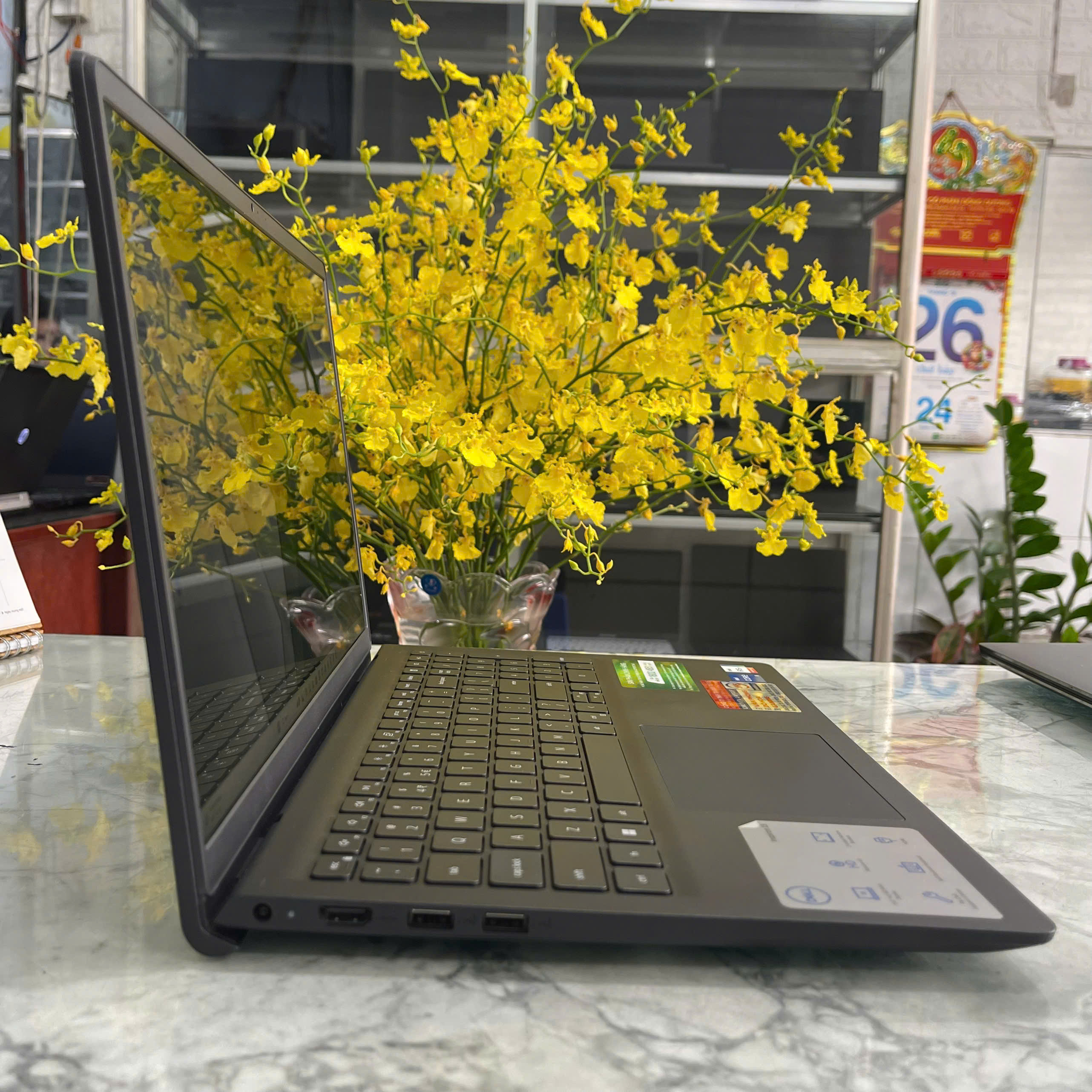 Dell Inspiron 15 3520  Core I5-1235U Ram 16Gb Ssd 256Gb Màn Hình 15.6 Inch Fhd IPS 120Hz