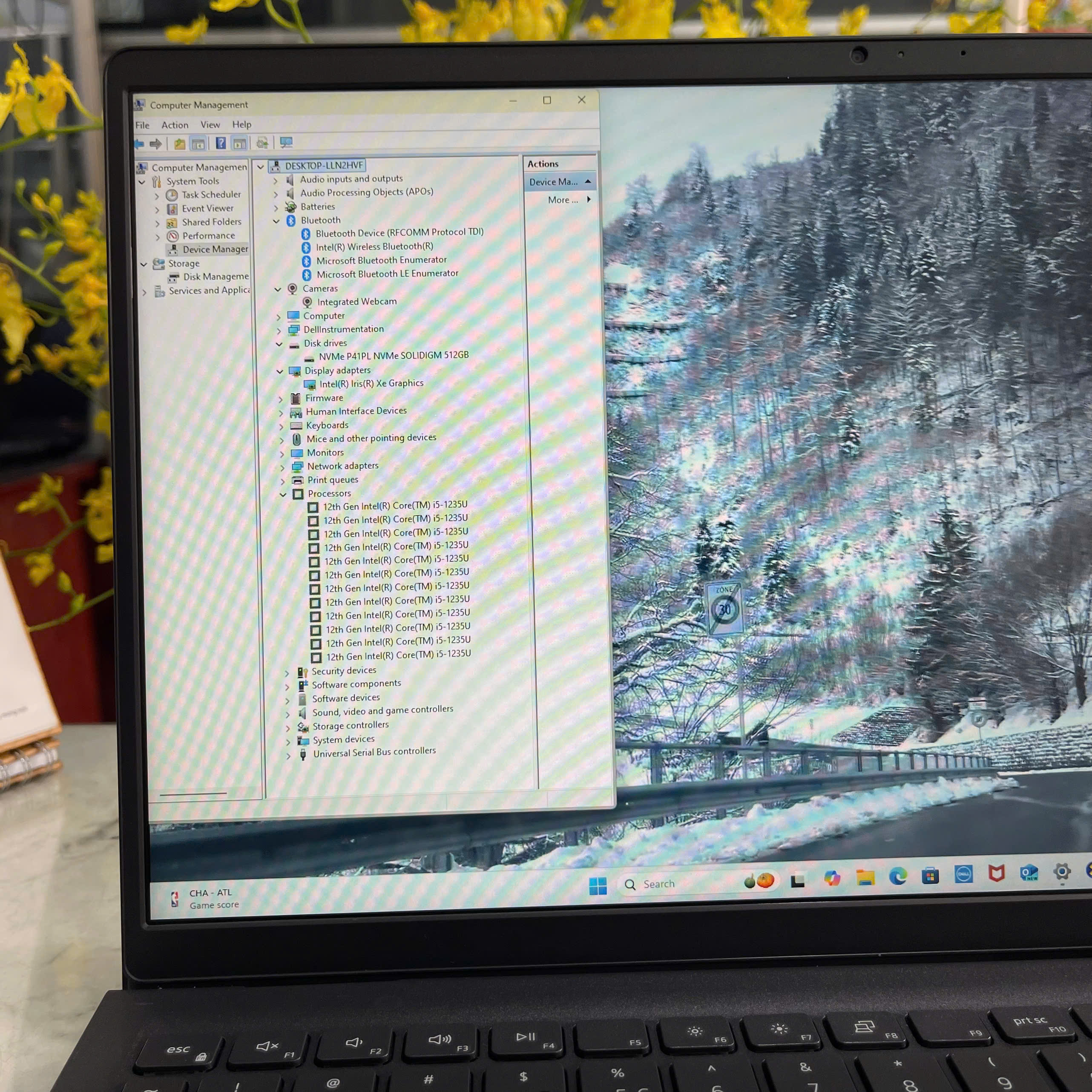 Dell Inspiron 15 3520 (Máy Like New-BẢO HÀNH HÃNG) Core I5-1235U Ram 16Gb Ssd 512Gb Màn Hình 15.6 Inch Fhd IPS 120Hz