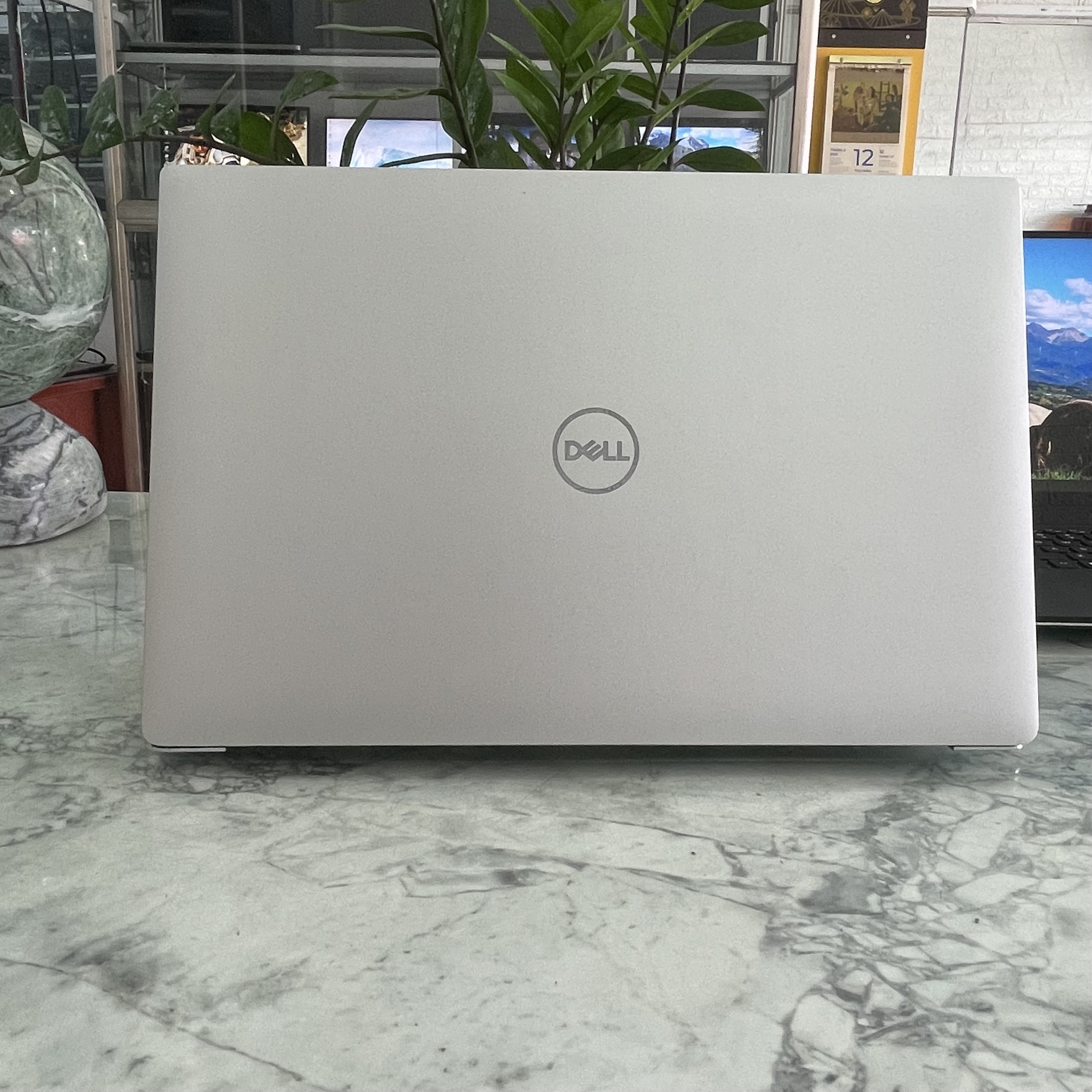 Dell Precision 5520 ( CHUYÊN ĐỒ HỌA GIÁ RẺ ) Core I7-7820HQ Ram 32Gb Ssd 512Gb Quadro M1200 4Gb Màn hình 15.6" Fhd IPS 