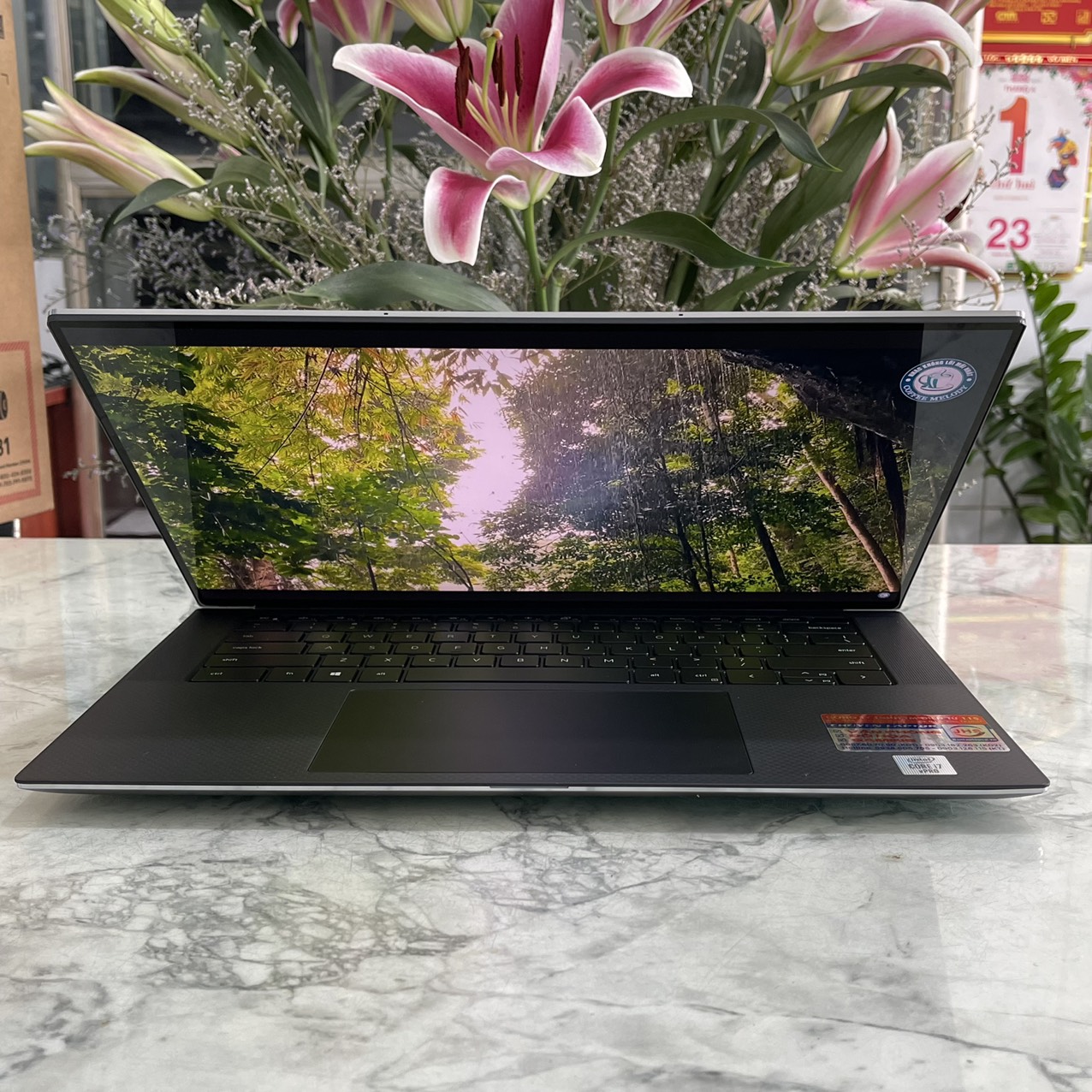 Dell Precision 5550  Core I7-10875H Ram 32gb Ssd 512gb Nvidia Quadro T2000 (4GB) Màn Hình 15.6''Inch OLED 4K Touchcreen 