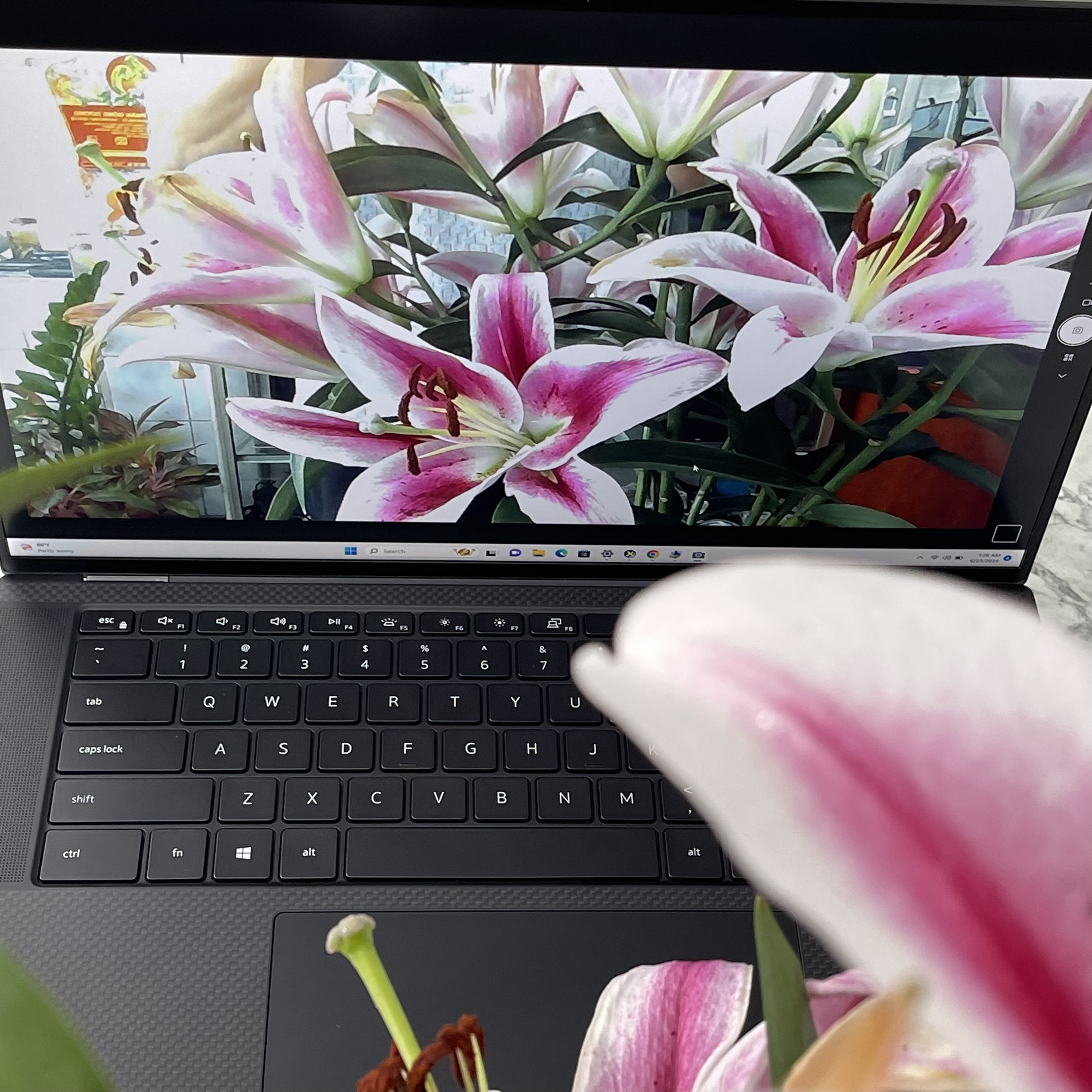 Dell Precision 5550 Ram 64gb Core™ i7-10875H  Ssd 1.000gb Quadro T2000 (4GB) Màn Hình 15.6''Inch Fhd +  IPS