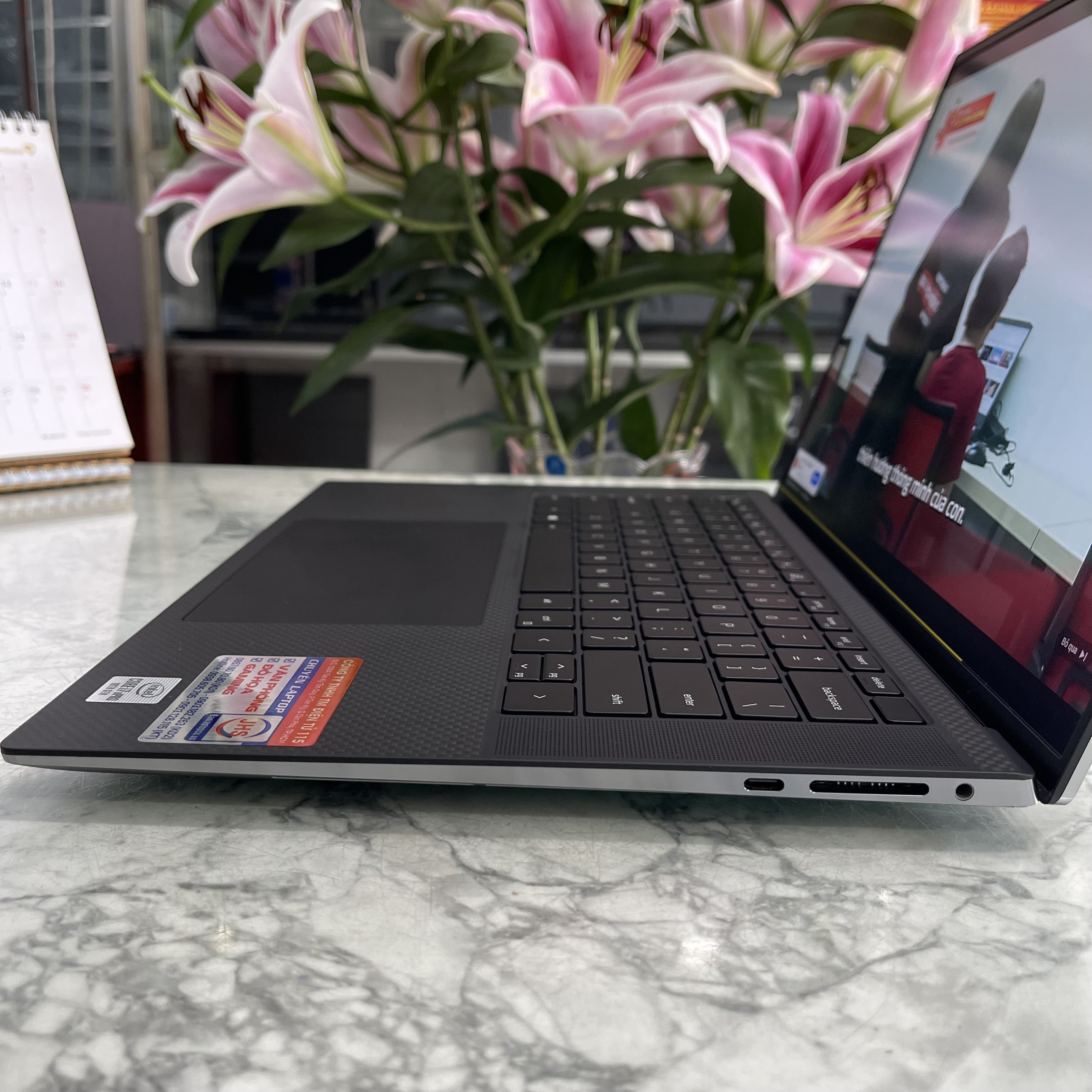 Dell Precision 5550 Ram 64gb Core™ i7-10875H  Ssd 1.000gb Quadro T2000 (4GB) Màn Hình 15.6''Inch Fhd +  IPS