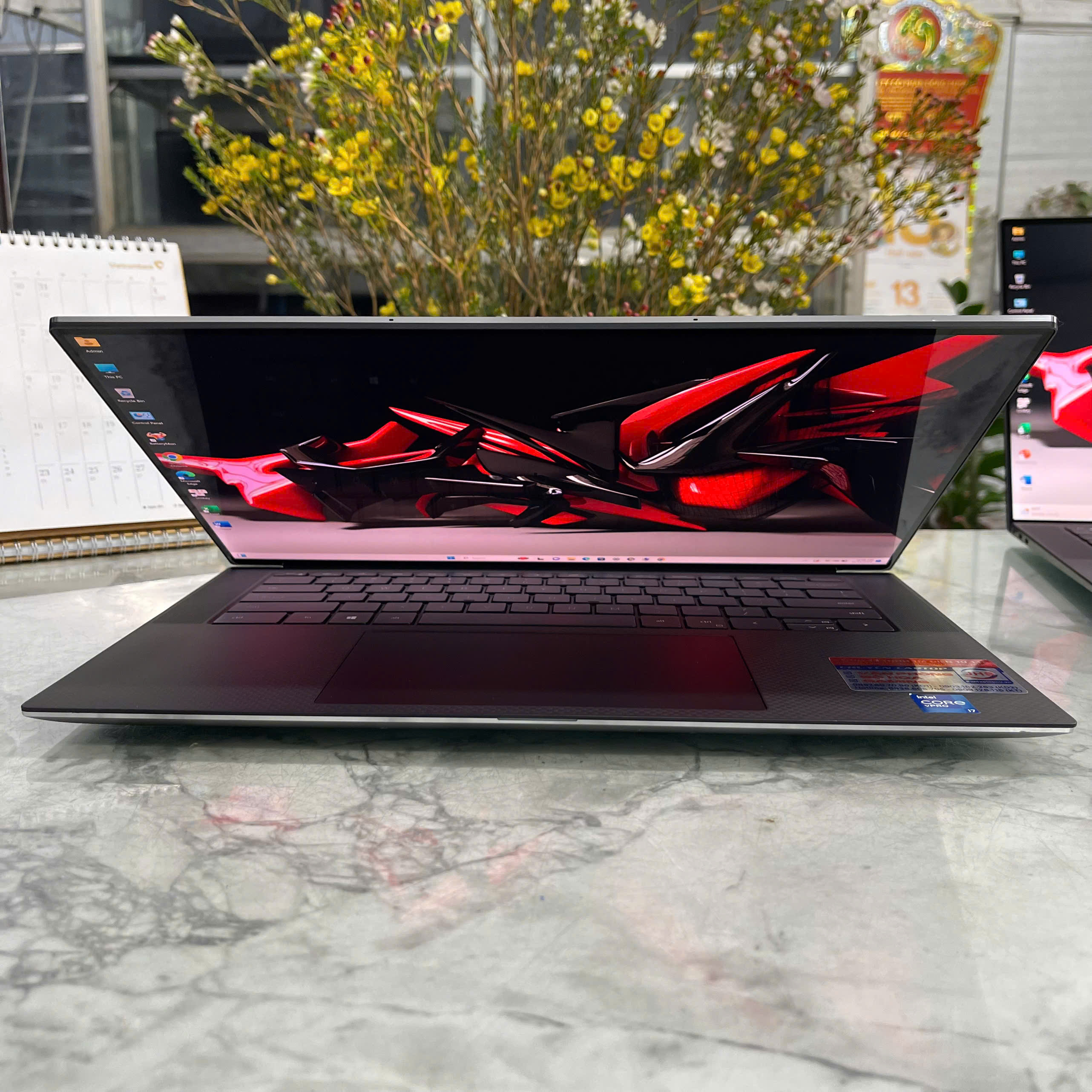 Dell Precision 5560 ( Máy LikeNew-CHUYÊN ĐỒ HỌA GIÁ RẺ ) Core I7-11850H Ram 32Gb Ssd 1.000Gb NVIDIA RTX A2000 Màn hình 15.6 Inch UltraSharp 4K Touch