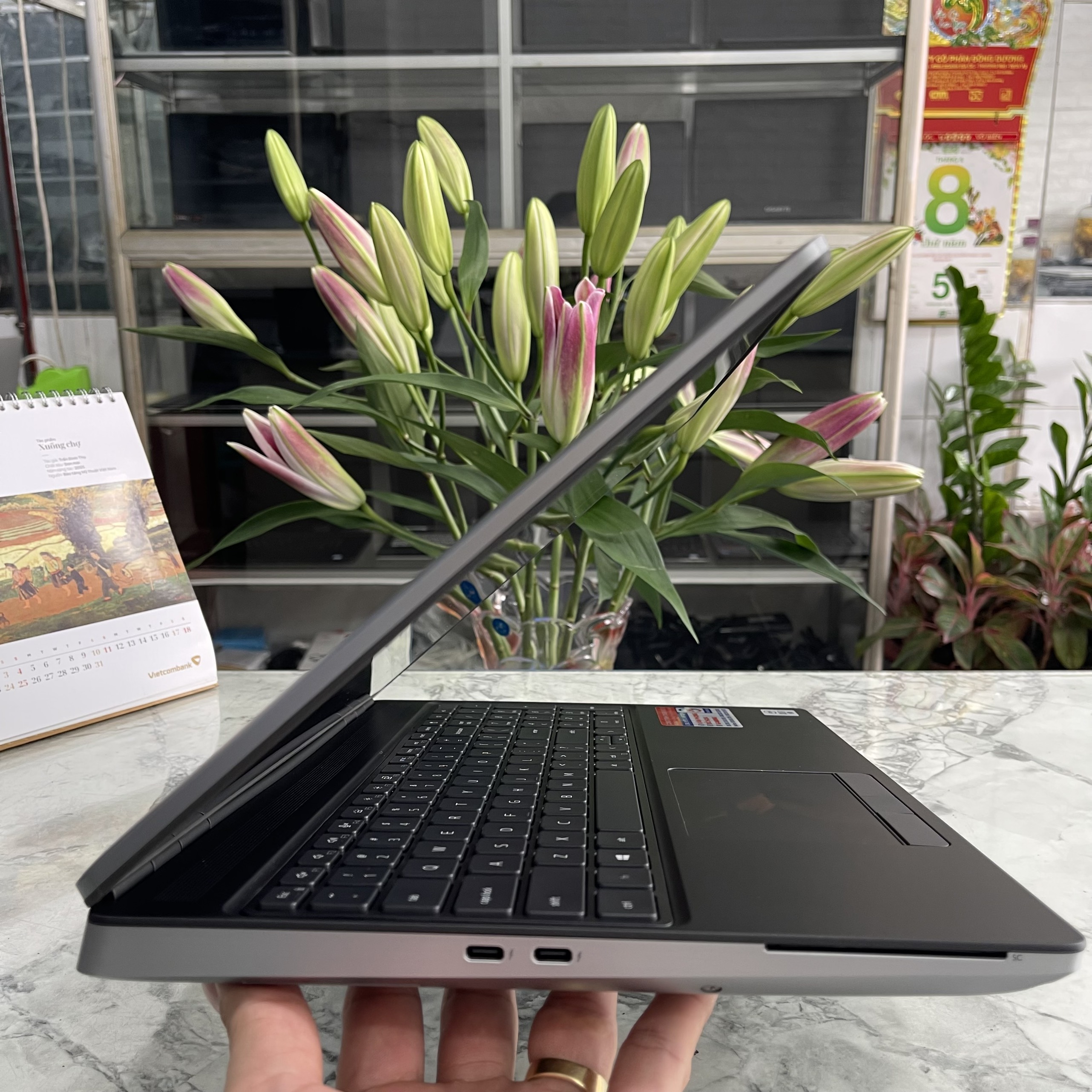 Dell Precision 7550 Core I7-10850H RAM 32GB SSD 512GB VGA Quadro T1000 Màn 15.6 Inch FHD IPS Touchscreen