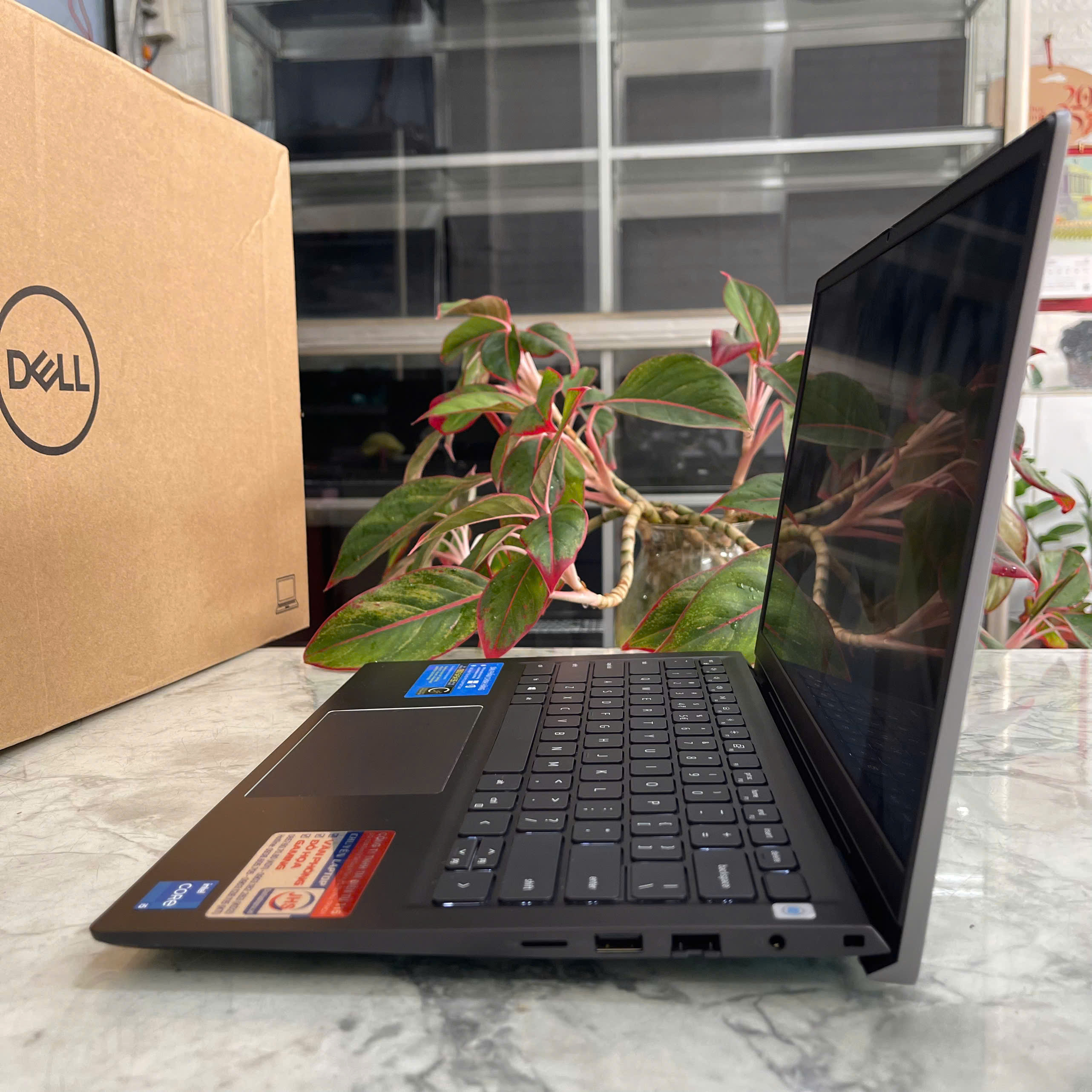 Dell Vostro 5410  Core I5-11320H Ram 8Gb Ssd 512Gb Màn Hình 14.0 inch Full HD IPS