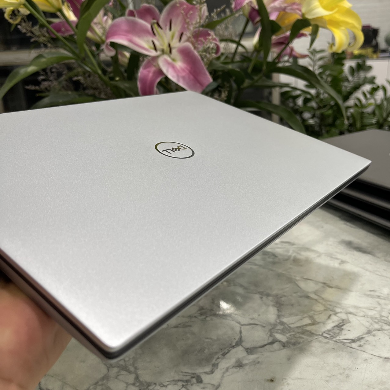 Dell Vostro 5490 Máy Likenew Core I7-10510U Ram 16gb Ssd 256gb Vga rời MX250 2GB Màn Hình 14.0'' Fhd IPS