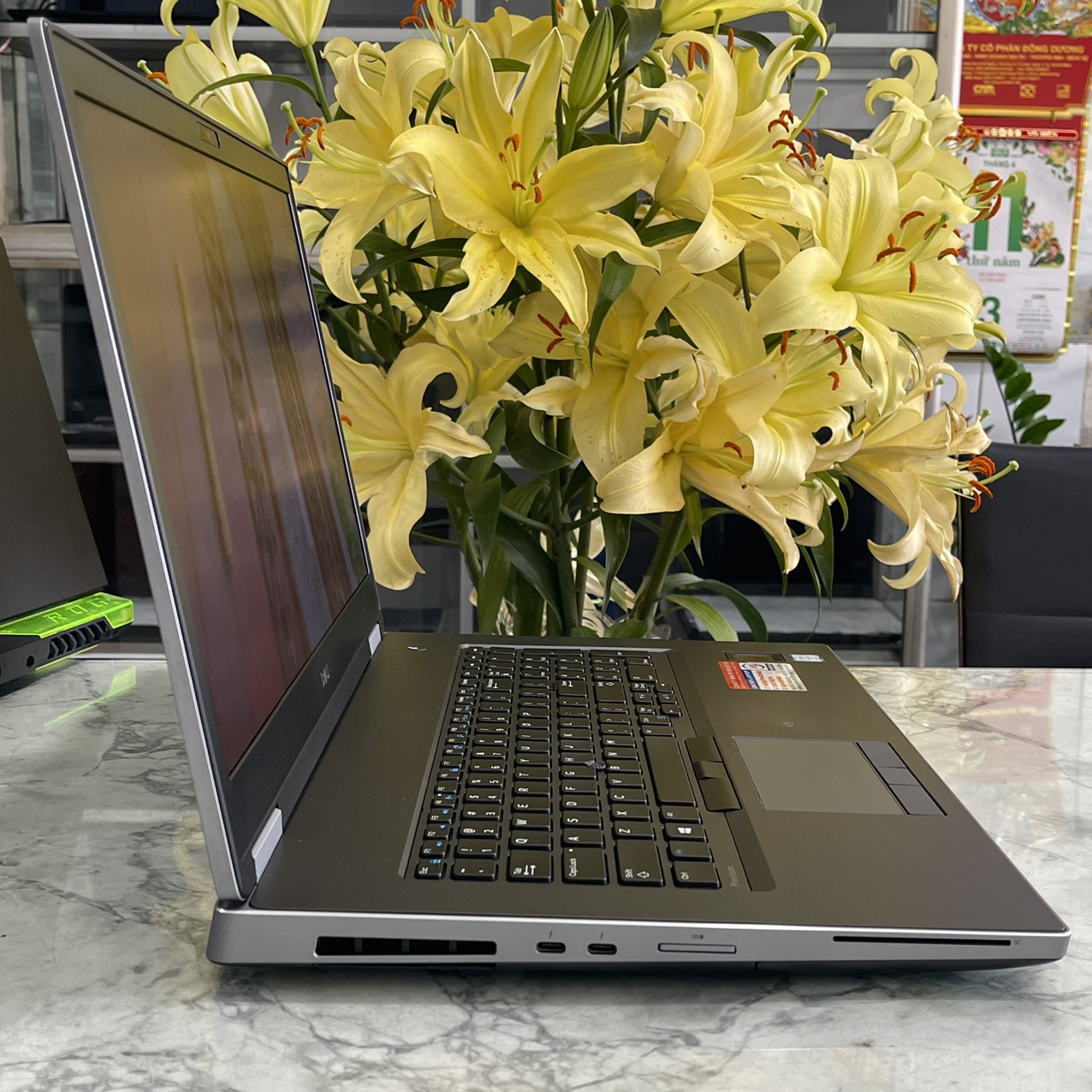 Đồ Họa - Gaming Dell Precision 7740 Core I7-9850H Ram 16Gb Ssd 512Gb Quadro RTX™ 5000 16GB GDDR6 Màn Hình 15.6 Inch 4K