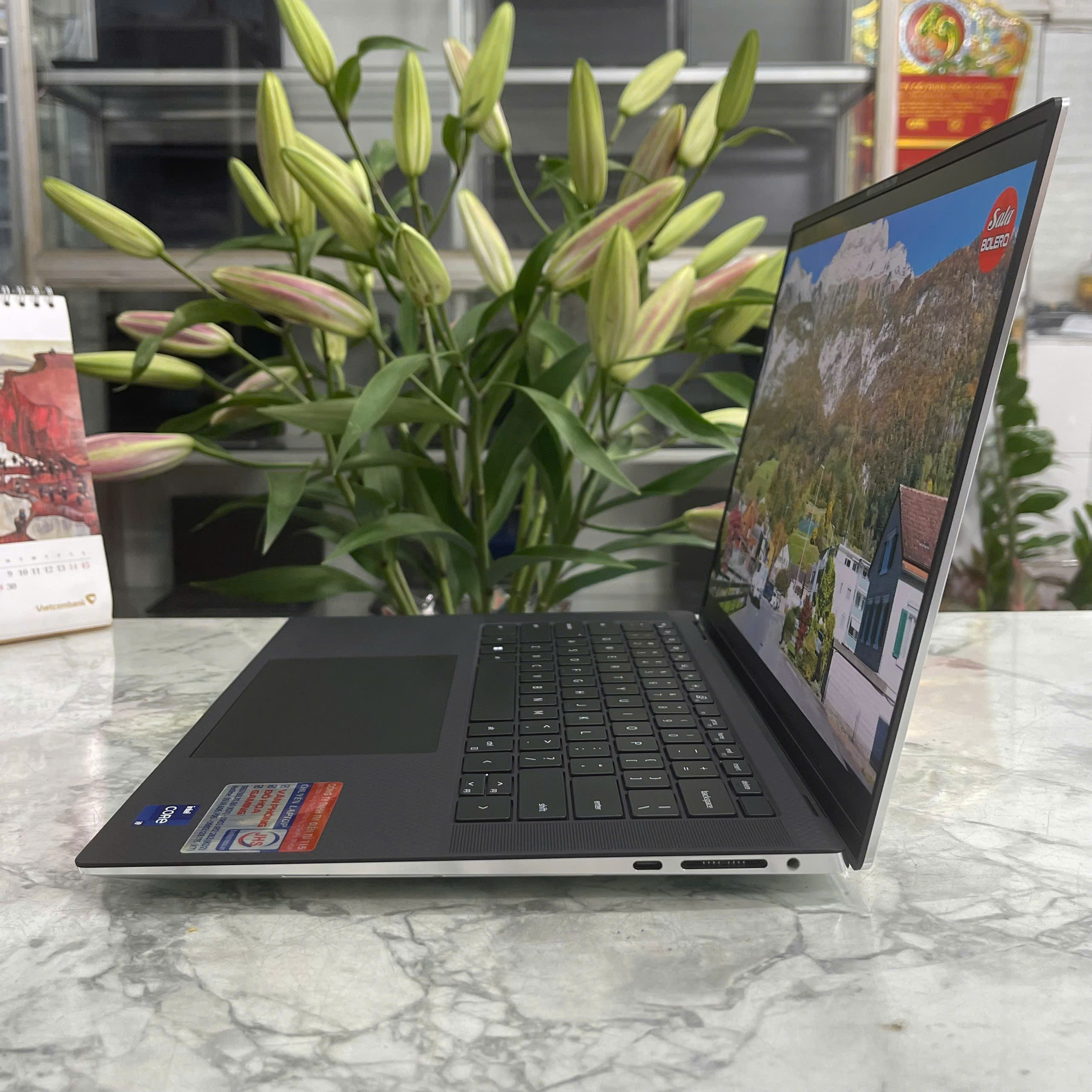 Đồ Họa - Gaming Dell XPS 15 9510 Máy LikeNew Core I9-11900H Ram 32gb Ssd 1.000gb Card RTX™ 3050 Ti 4GB GDDR6  Màn Hình 15.6’’ Inch FHD+
