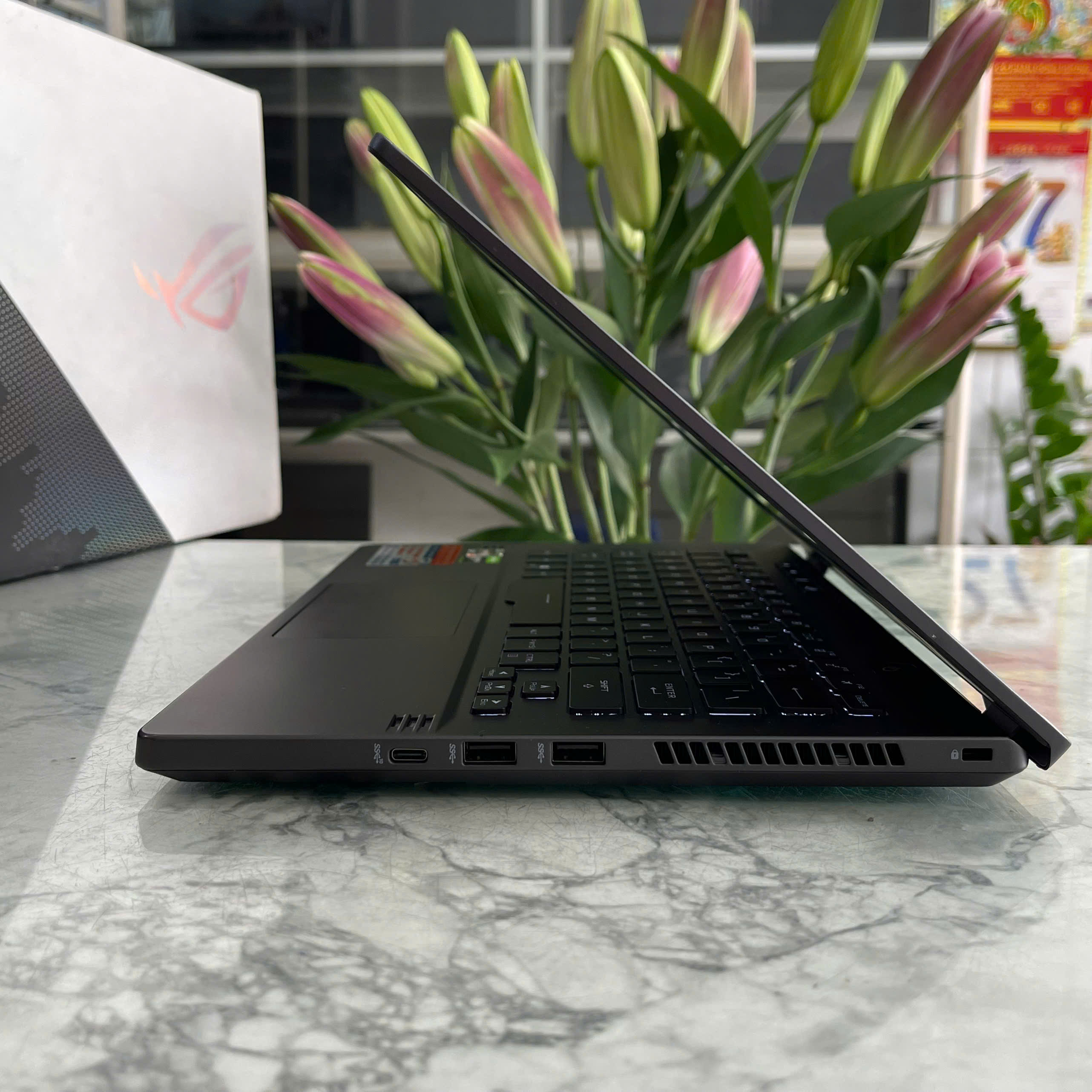 Gaming - Đồ Họa Asus ROG Zephyrus G14 GA401QH(MÁY LIKENEW )Ryzen 7 5800HS Ram 16Gb Ssd 512Gb Card GTX 1650 Màn Hình 14.0''Inch Fhd IPS 60Hz