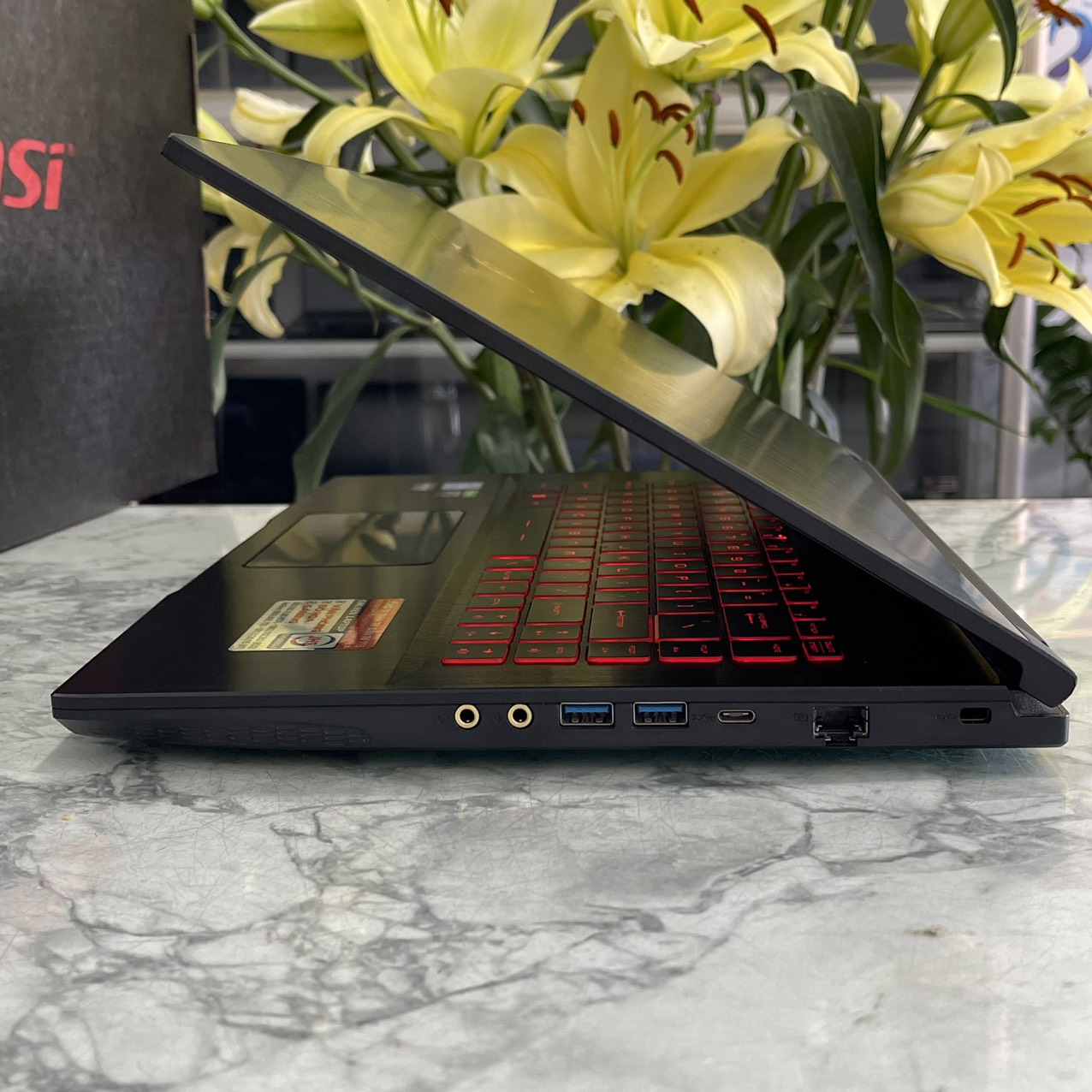 Gaming - Đồ Họa MSI GF63 Thin 11UC-1230VN Core I5-11400H Ram 8gb Ssd 512gb VGA RTX3050 4GB Màn Hình 15.6'' IPS Fhd 144.Hz