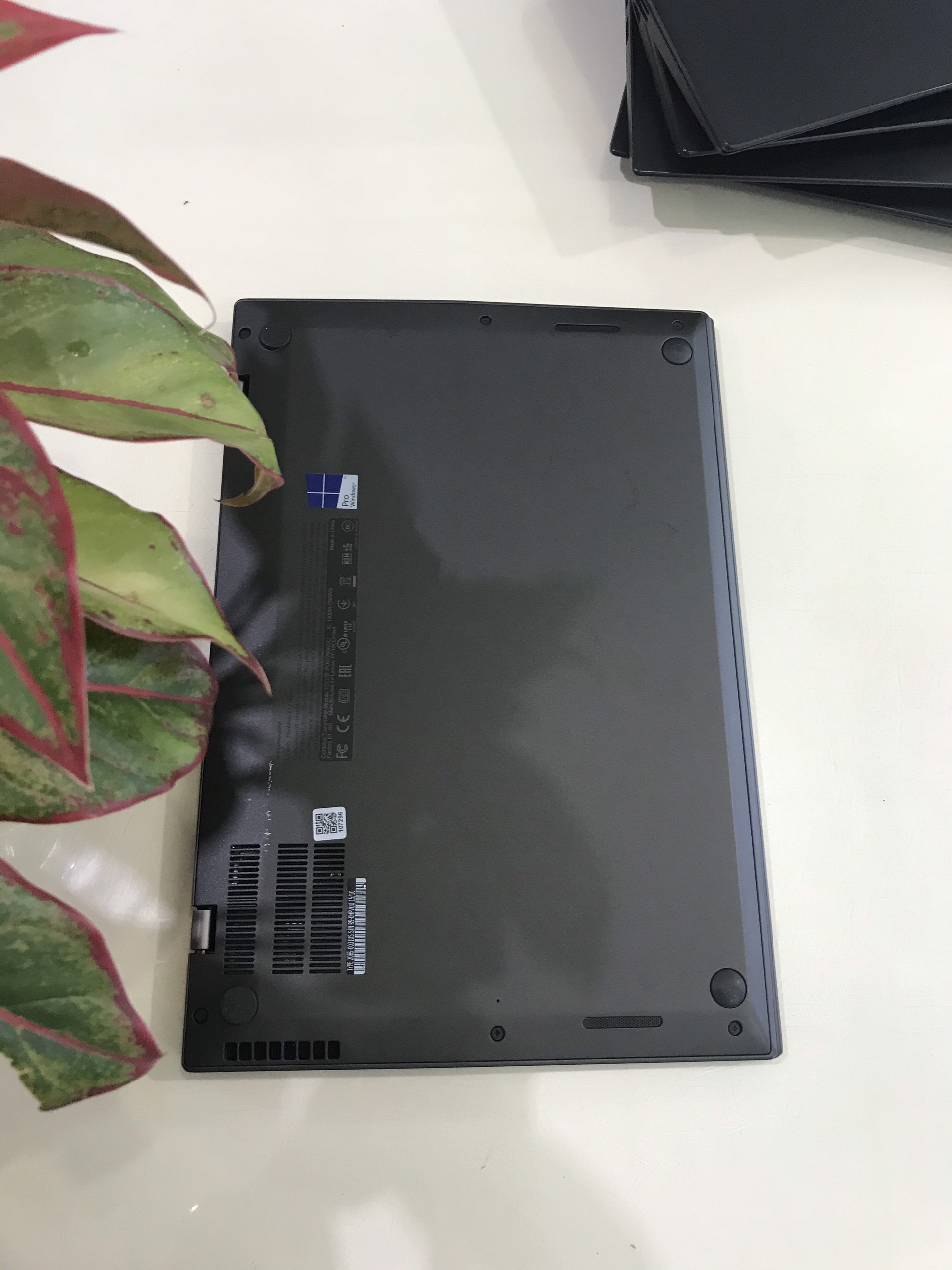 Lenovo Thinkpad X1 Carbon Gen 3 Core I7-5600U Ram 8gb Ssd 256gb Màn 14" 2K