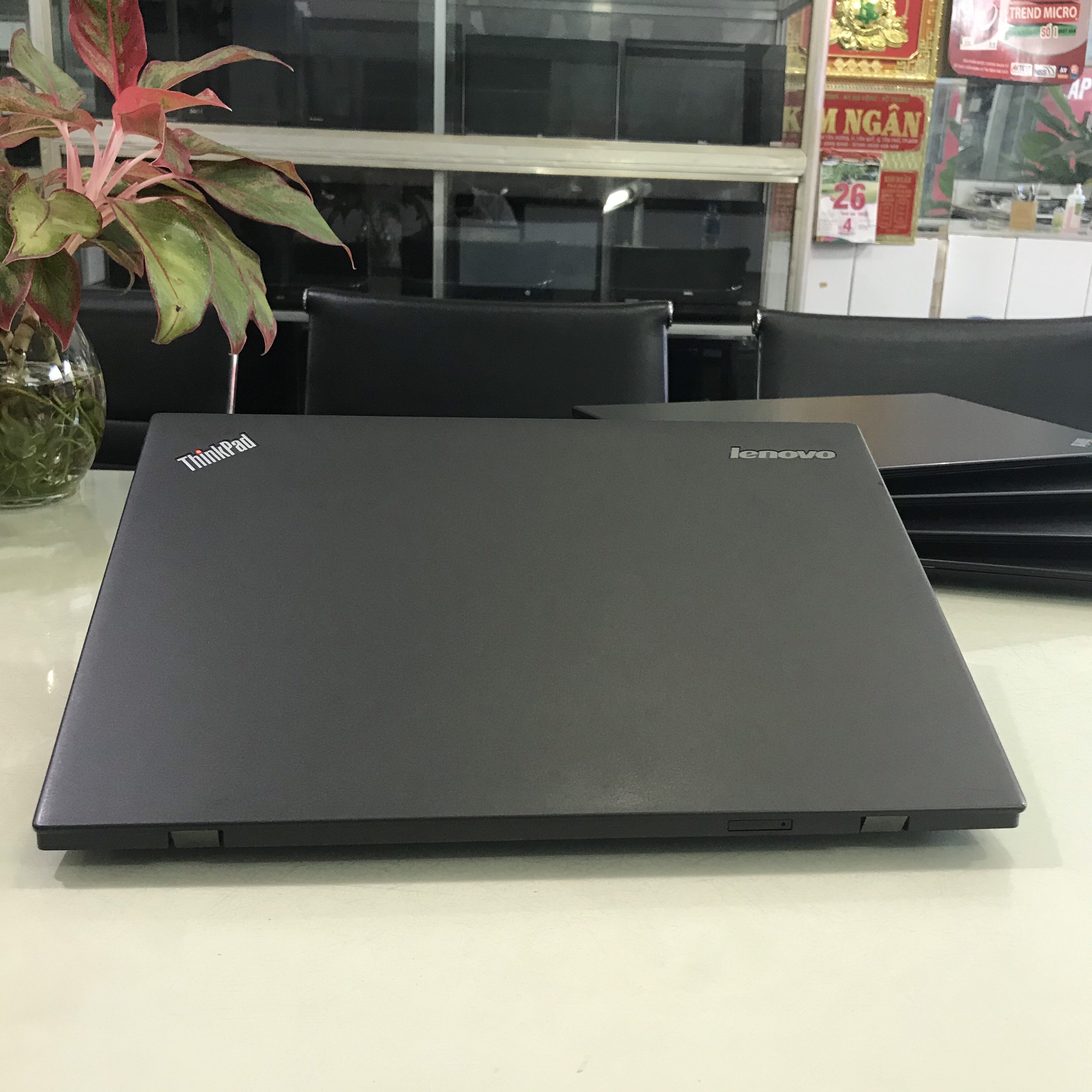 Lenovo Thinkpad X1 Carbon Gen 3 Core I7-5600U Ram 8gb Ssd 256gb Màn 14" 2K