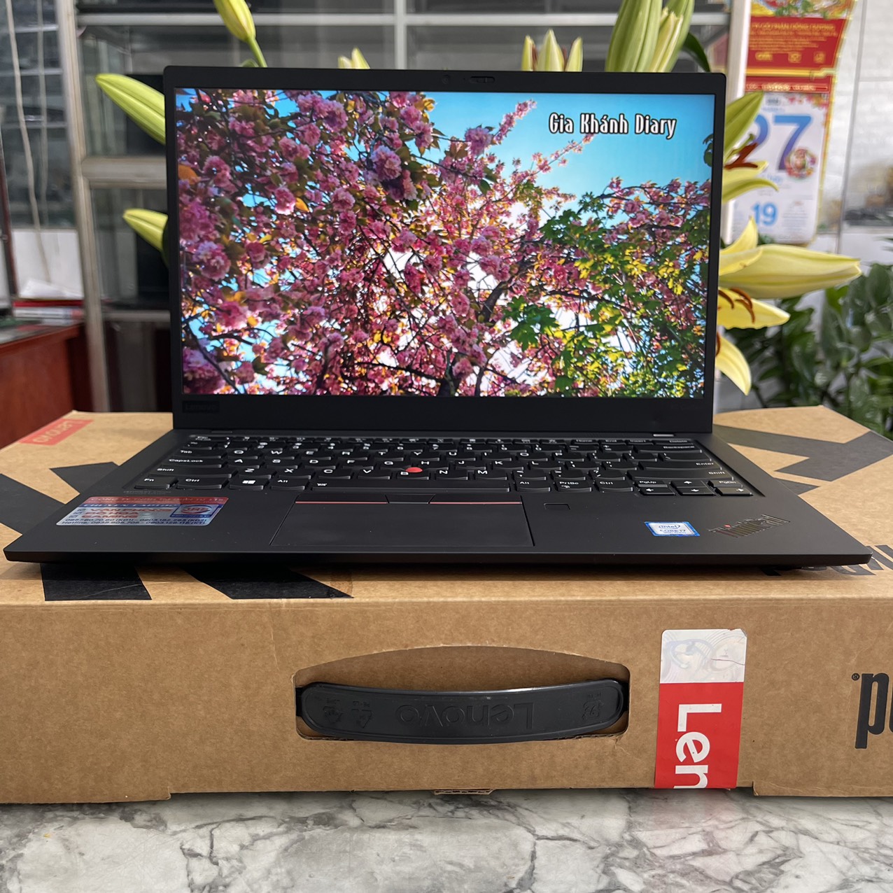 Lenovo ThinkPad X1 Carbon Gen 7 Core I7-8665U Ram 16Gb Ssd 512Gb Màn Hình 14..0''Inch Fhd IPS Touch