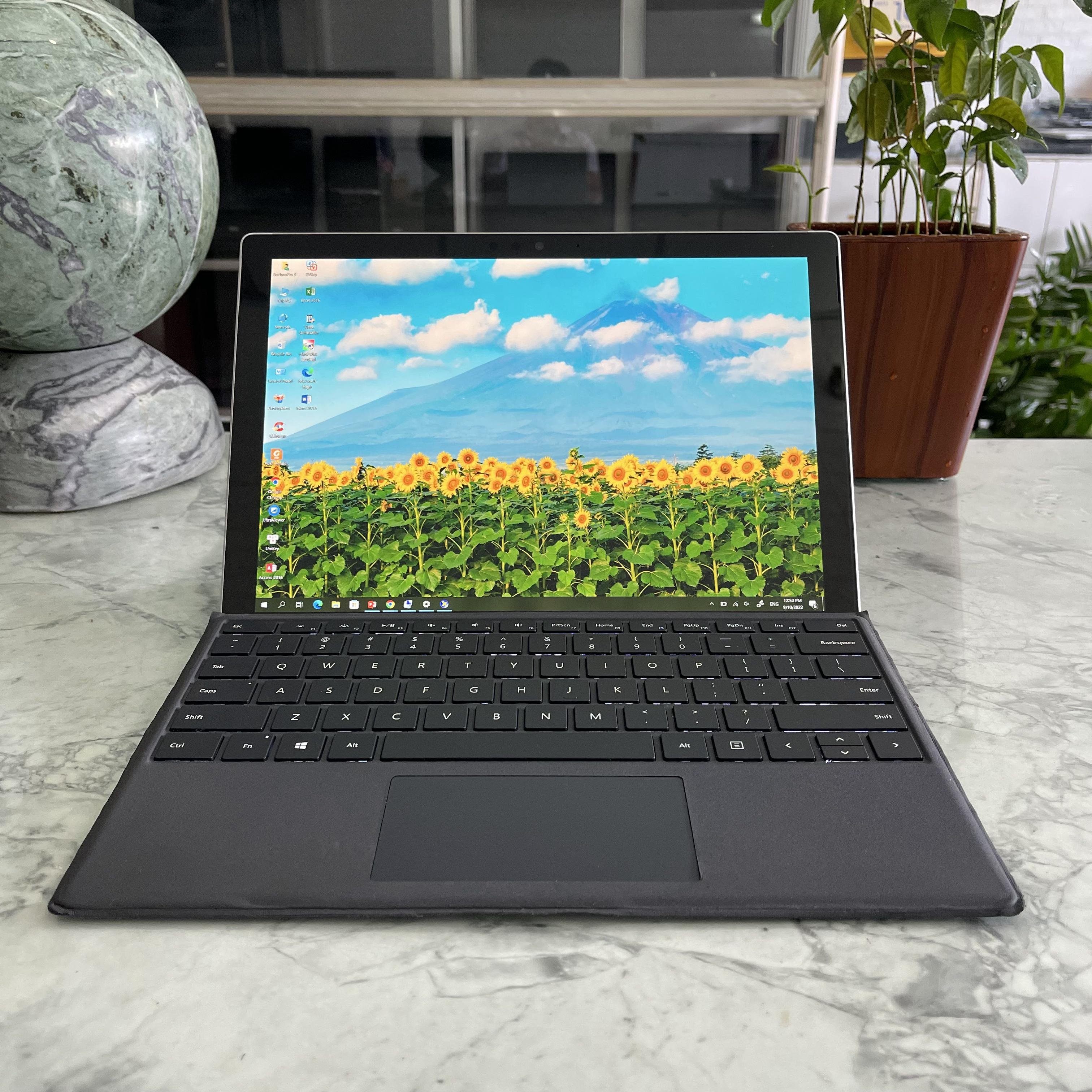 Microsoft Surface Pro 5 Core I5-7300U Ram 8gb Ssd 256gb Màn Hình 12.3'' Inch 3K Touch ,Tặng Phím